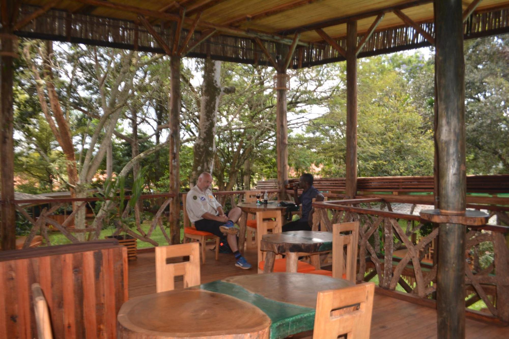 Jinja Backpackers Hostel ภายนอก รูปภาพ