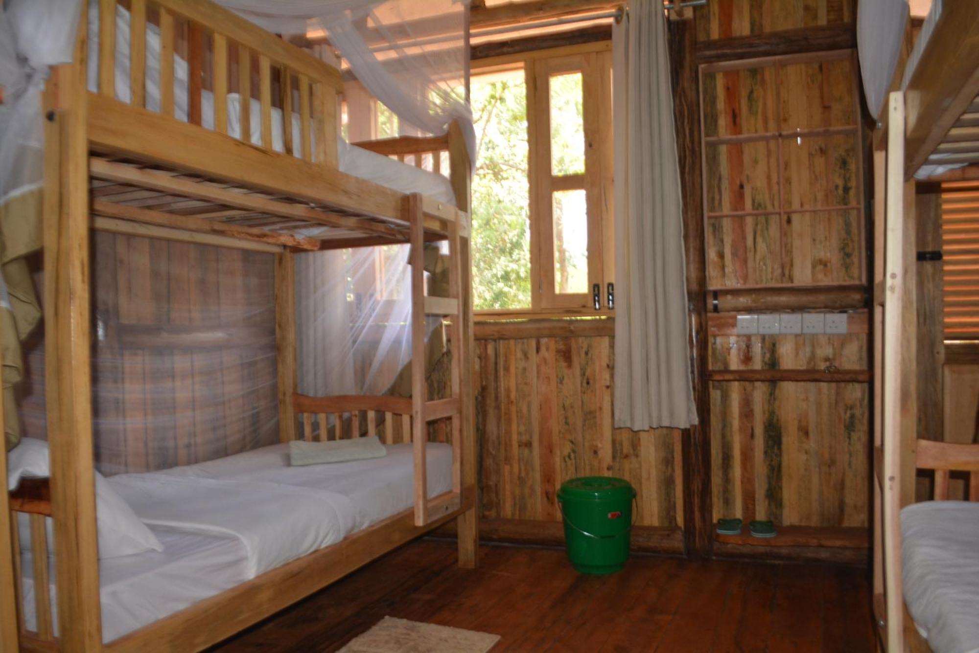 Jinja Backpackers Hostel ภายนอก รูปภาพ